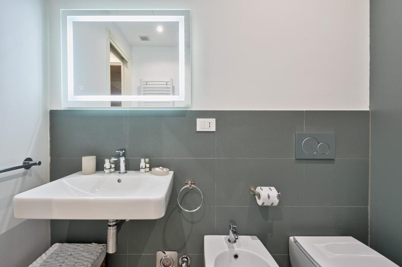 Porta Susa Elegant & Design Apartment ตูริน ภายนอก รูปภาพ